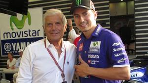 Giacomo Agostini y Jorge Lorenzo, en una imagen de cuanto el tricampeón mallorquín corría con Yamaha.