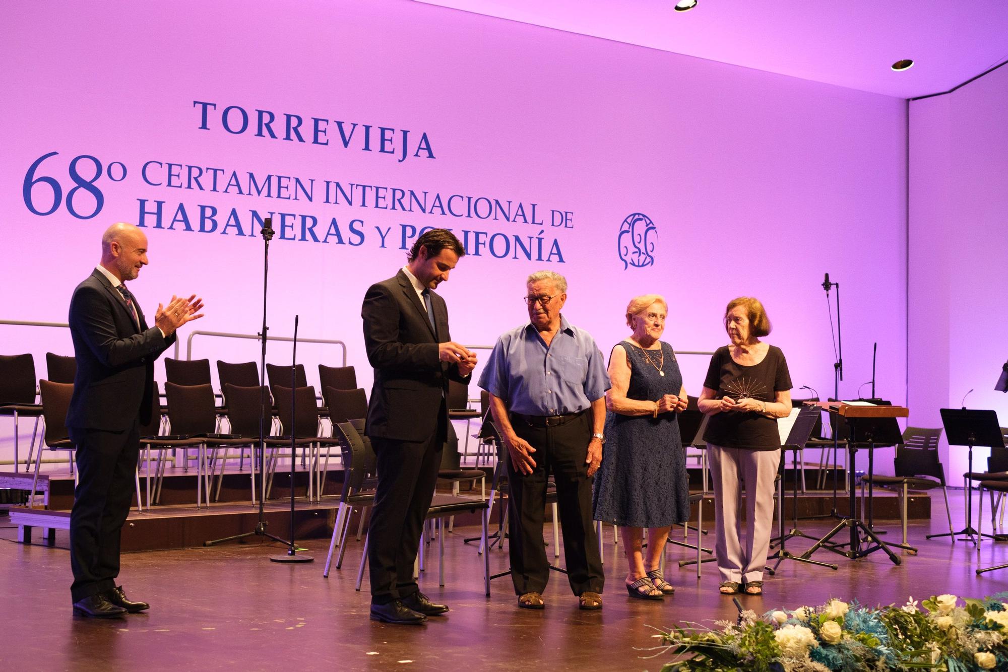 Velada inaugural del Certamen Internacional de Habaneras y Polifonía de Torrevieja