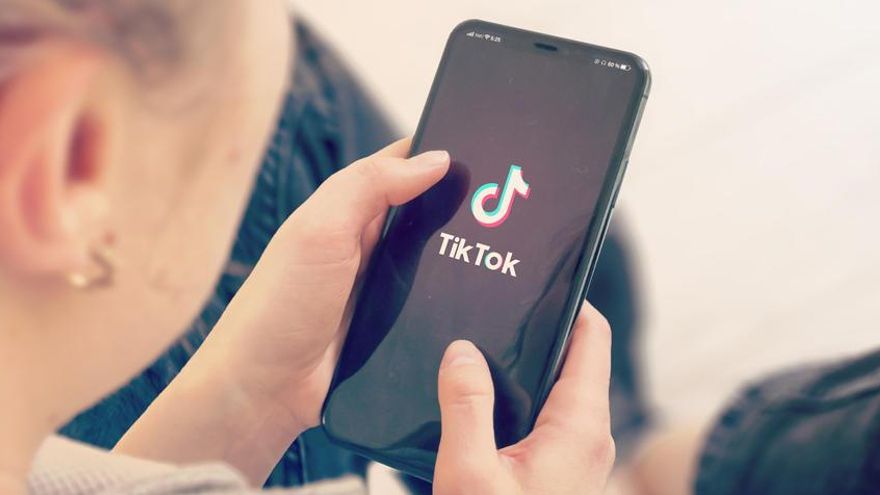 Muere una niña de 15 años por hacer el nuevo reto de Tik Tok: ingerir 10 pastillas para la alergia