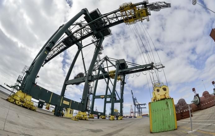 04/09/2017 LAS PALMAS DE GRAN CANARIA. Terminal de Gesport en el Puerto de la Luz. FOTO: J.PÉREZ CURBELO