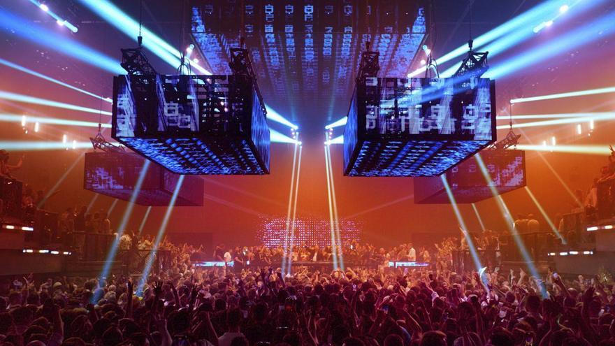 Ibiza nightclubs have "almost everything sold out" for their openings
