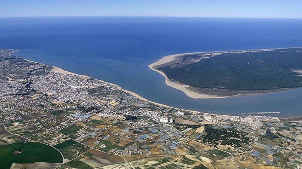 El Guadalquivir a su paso por Sanlúcar.