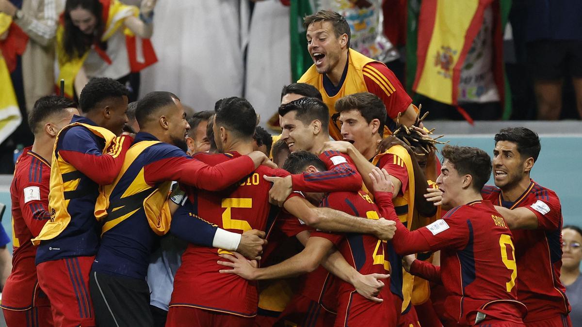 Los jugadores celebran el gol de Alvaro Morata