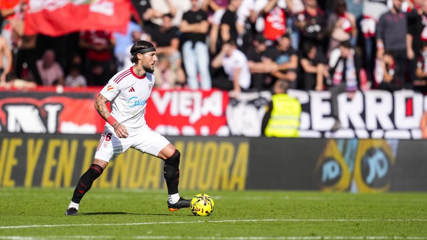 Gudelj piensa ya en la próxima temporada una vez certificada la salvación: "El Sevilla merece estar en los puestos de arriba, el club sabrá como hacerlo"