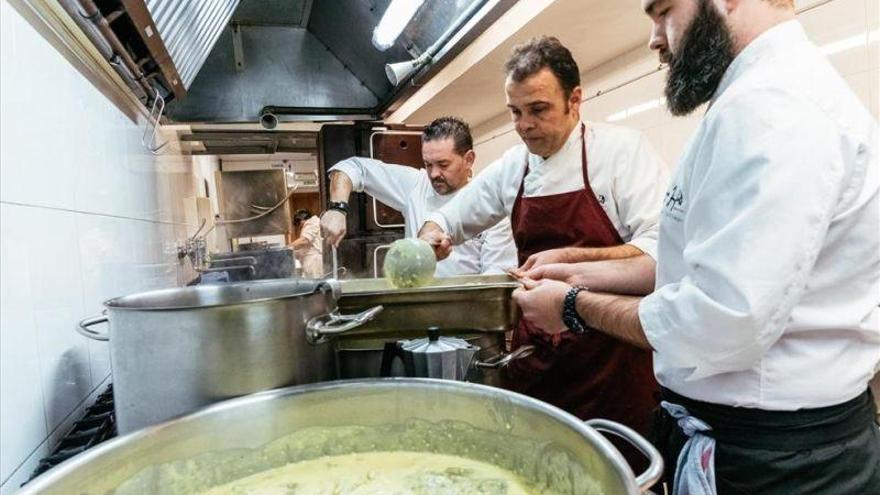 Los cocineros, profesores del sabor en los colegios por el Día del Gusto