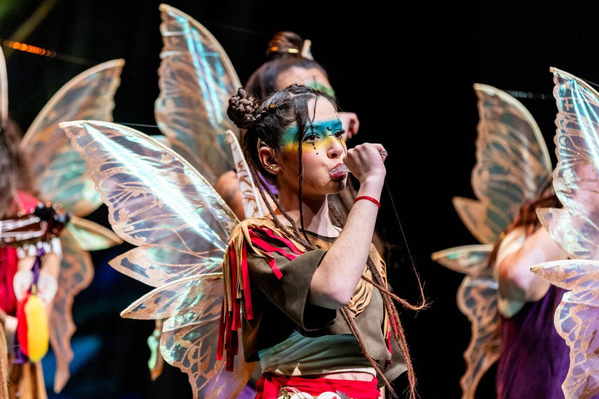 La Tierra canta. Comparsa,  sexta preliminar del COAC Málaga 2026