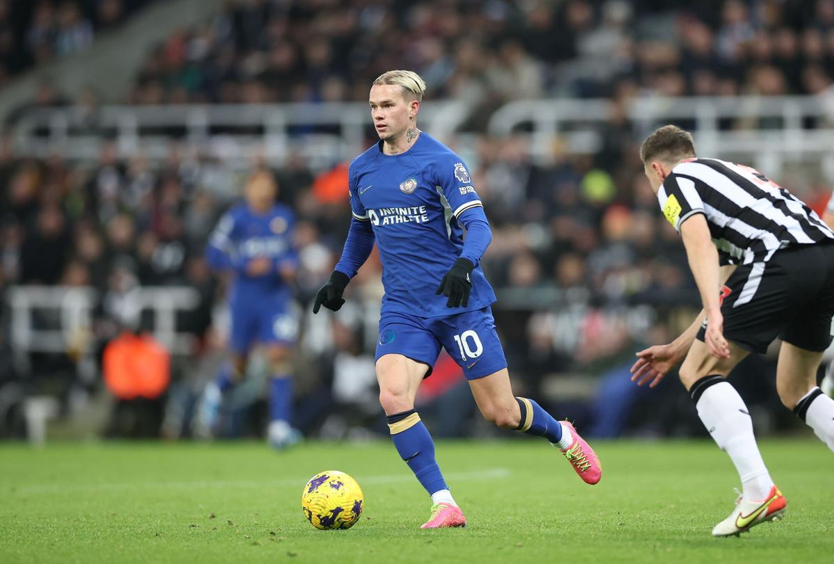 Mykhaylo Mudryk en un partido contra el Newcastle.