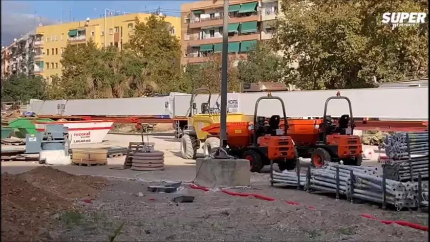 Los pilares de la cubierta llegan al Nou Mestalla