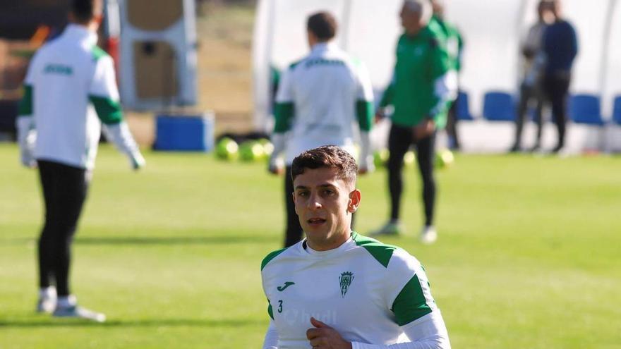Juan María Alcedo, jugador del Córdoba CF: "Viene el Albacete y vamos a intentar alargar la racha lo máximo posible"
