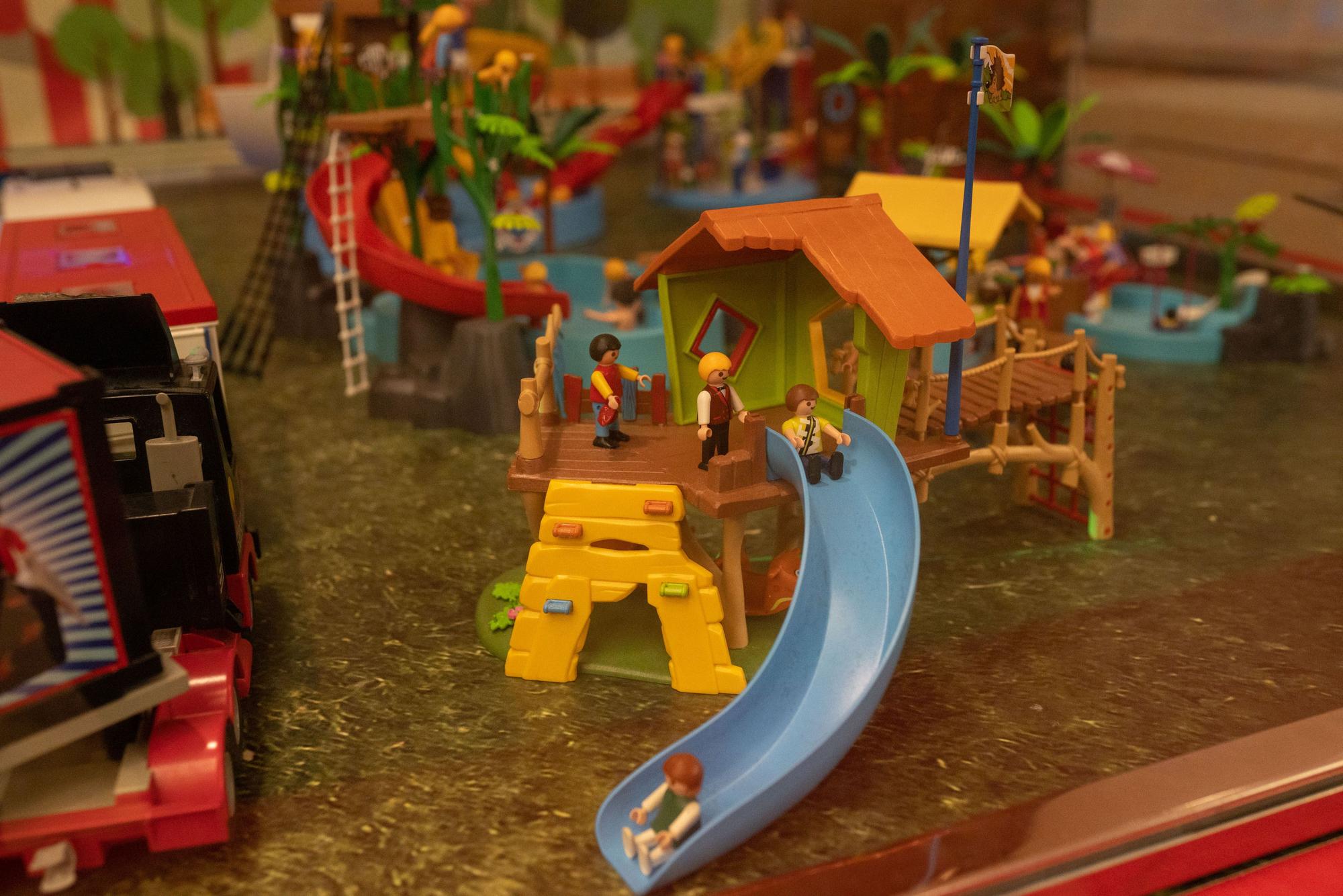 GALERÍA | La curiosa exposición de Playmobil en el Hotel Alda