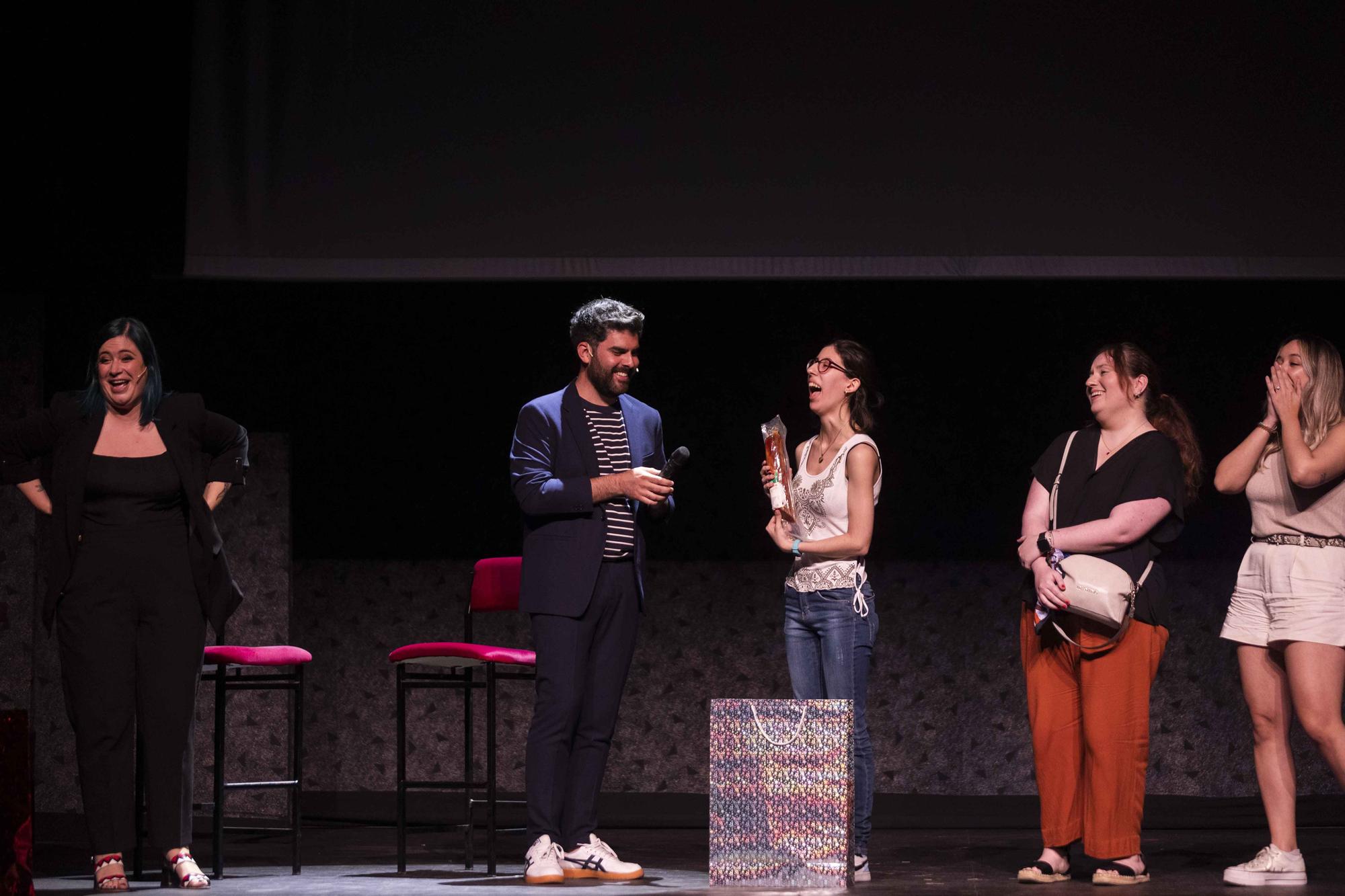 Elisabet Benavent llena el Talia presentando su último libro