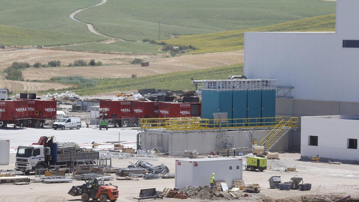 Instalaciones de la nueva fábrica de Cunext Cooper en Córdoba, este viernes, después del accidente en el que han resultado heridas seis personas.
