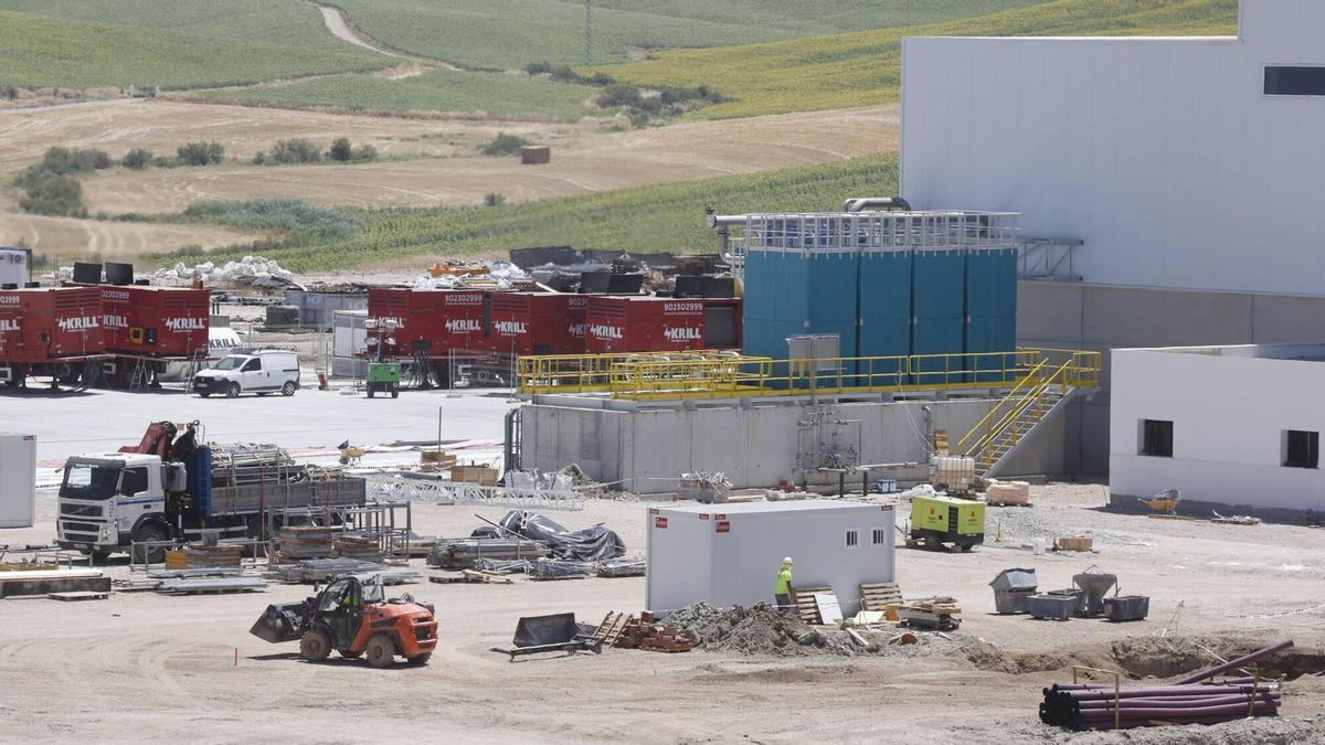 Instalaciones de la nueva fábrica de Cunext Cooper en Córdoba, este viernes, después del accidente en el que han resultado heridas seis personas.