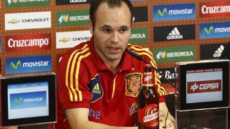 Iniesta: &quot;Estamos equivocados si creemos que cada partido vamos a ganar 3-0&quot;