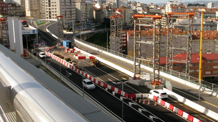 La Xunta exige al Concello rutas alternativas para los buses ante el corte total de la AP-9