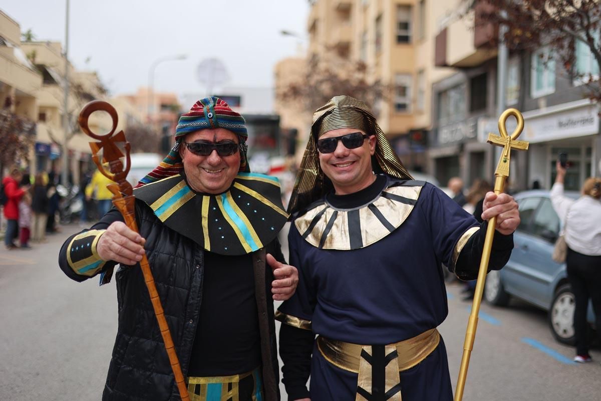Búscate en las imágenes de la rúa de Carnaval de Ibiza