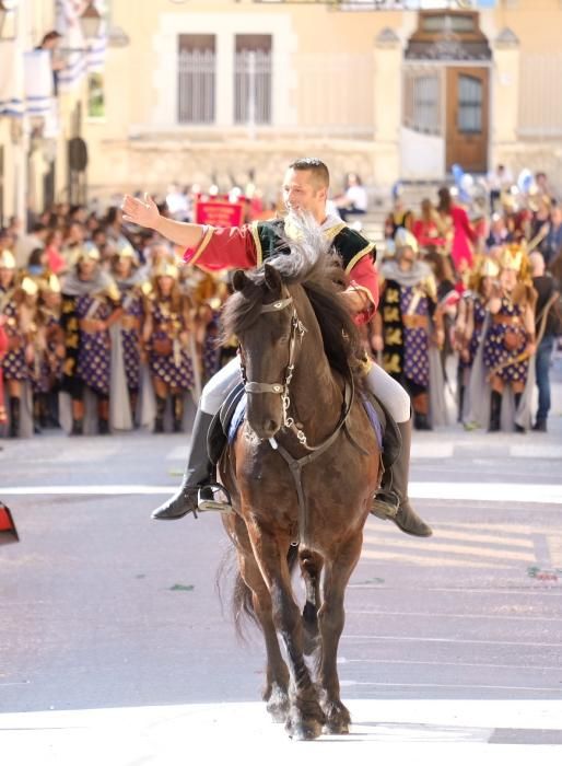 Desaparecida hace décadas. La comparsa mora, ausente en el último siglo, regresó por un día con el jefe de los «Moro Vells» al mando