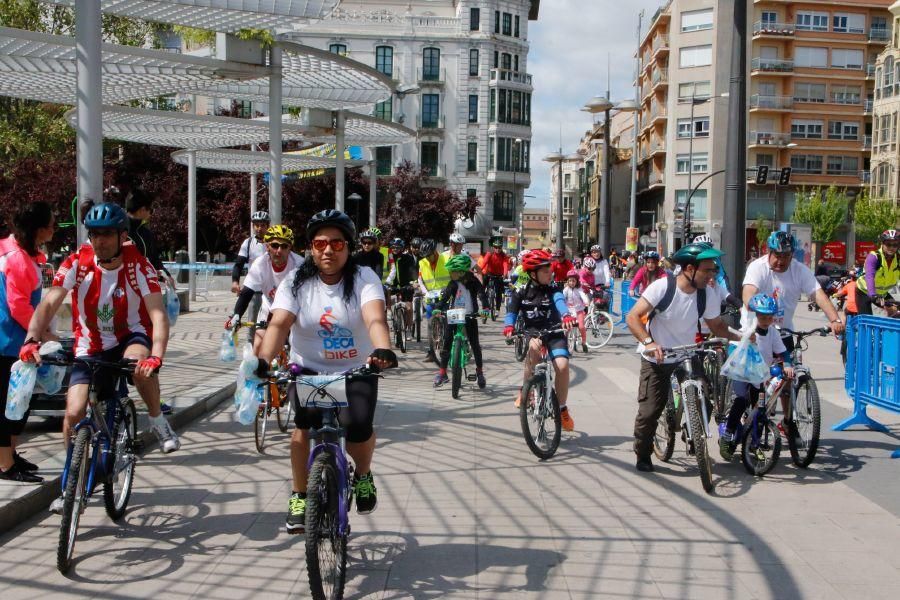 Más de 300 ciclistas disfrutaron del Decabike.