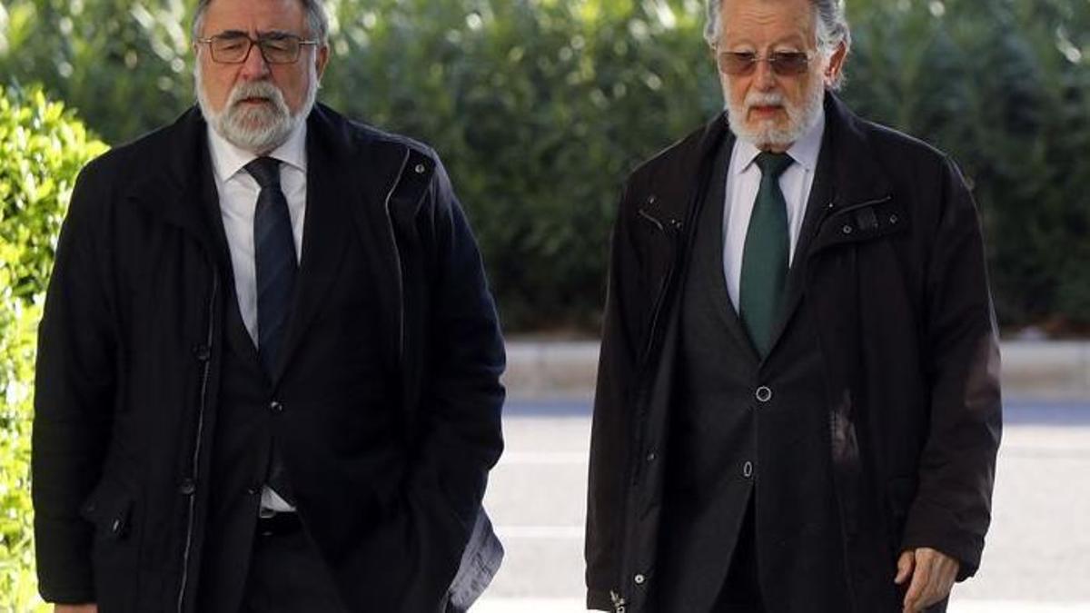 El exvicealcalde de València, Alfonso Grau, llega a la Ciudad de la Justicia en el juicio en el que fue condenado por blanqueo y cohecho