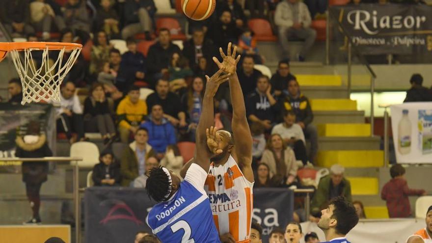 Un partido del Leyma de esta temporada en el Palacio de Riazor.