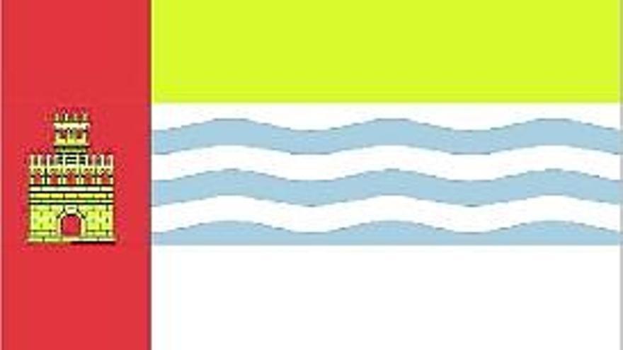 Reproducció de la nova bandera, amb la incorporació de tres franges.