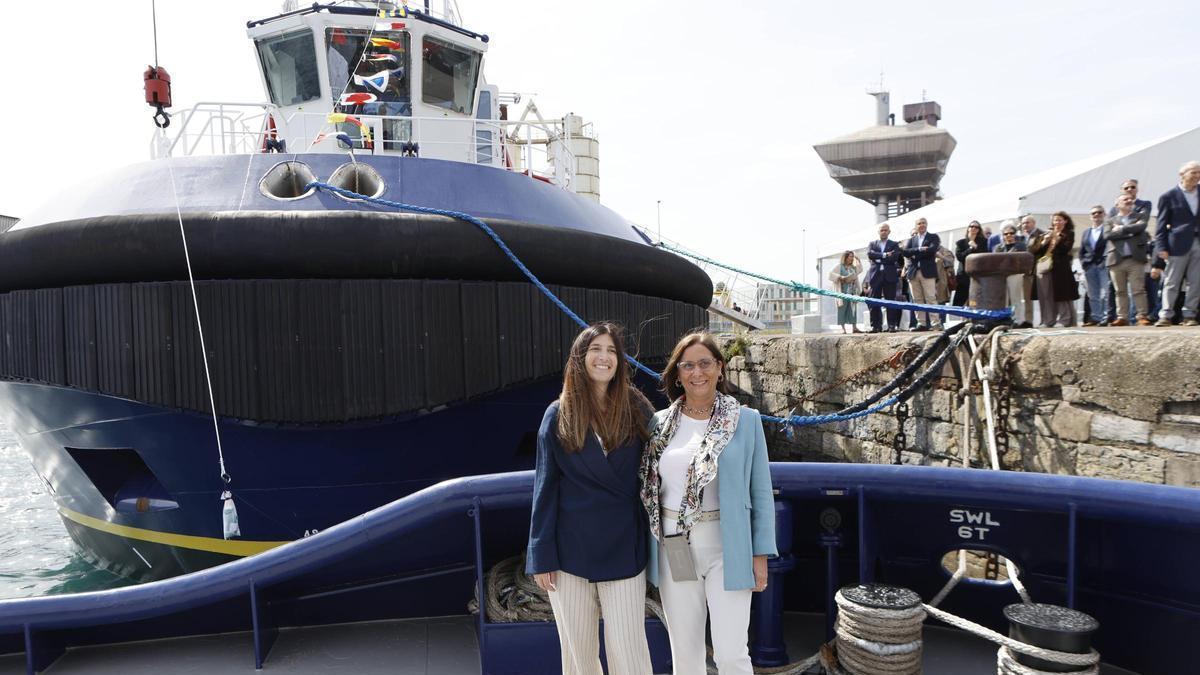 El amadrinamiento del "RG Nora" en el Puerto de Gijón, en imágenes