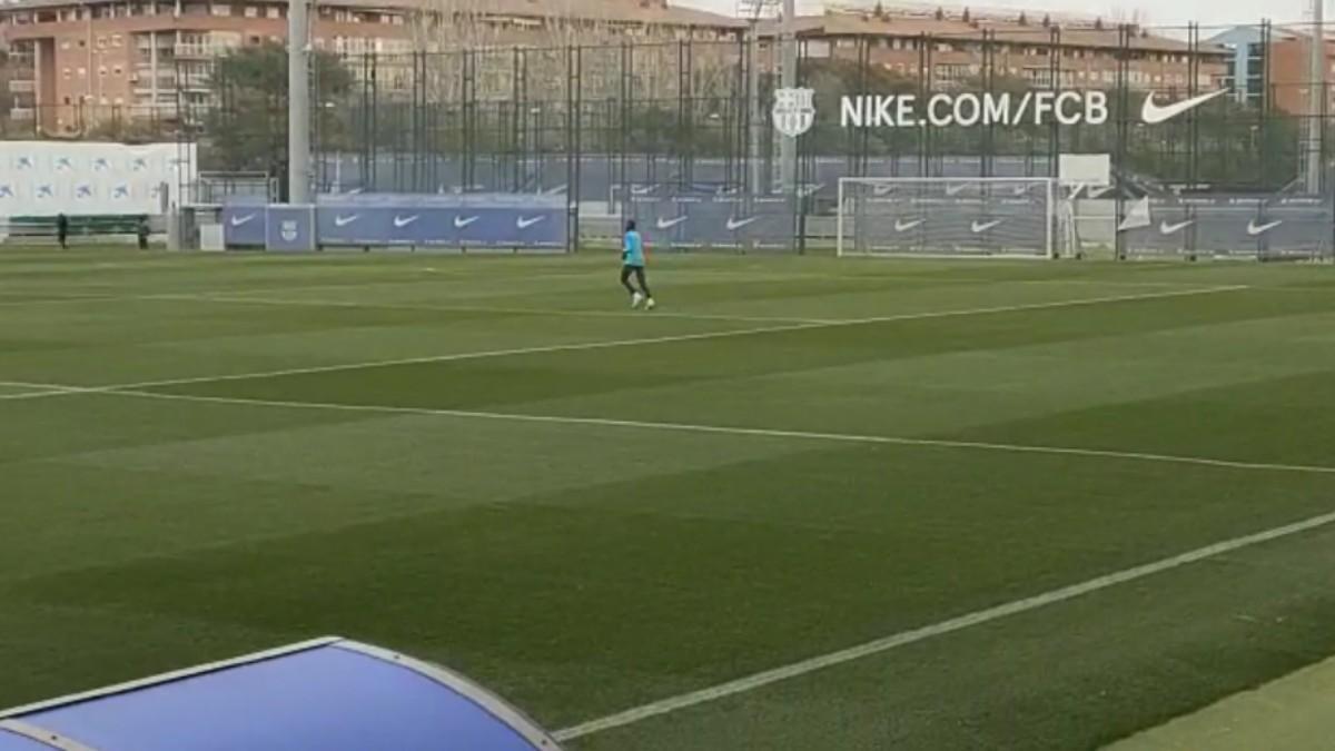 Dembélé salió tarde en el entrenamiento con el Barça