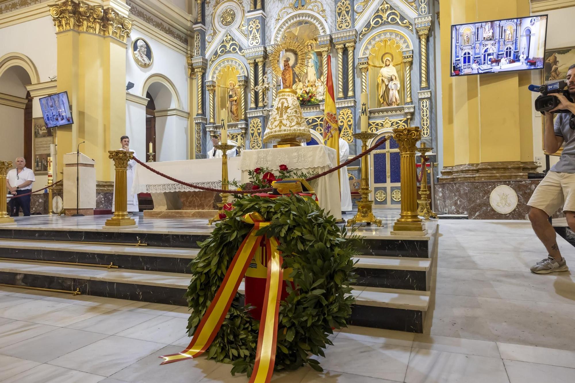 Misa en honor a la patrona la Virgen del Pilar y acto castrense por la Fiesta Nacional de la Guardia Civil de Torrevieja