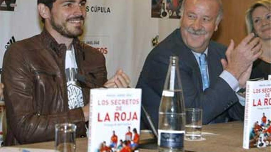 Valdés y De Gea, en la lista de los 30 preseleccionados de Del Bosque