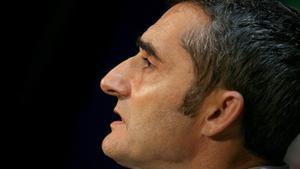 Valverde comparece ante los medios