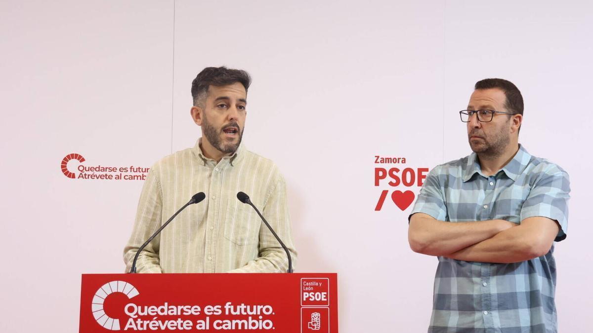 Los procuradores socialistas por Zamora en las Cortes de Castilla y León, Javier García e Iñaki Gómez.