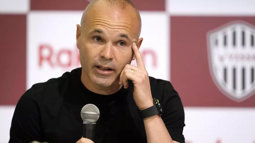 Iniesta: "El momento de volver al Bar?a todava queda lejos"