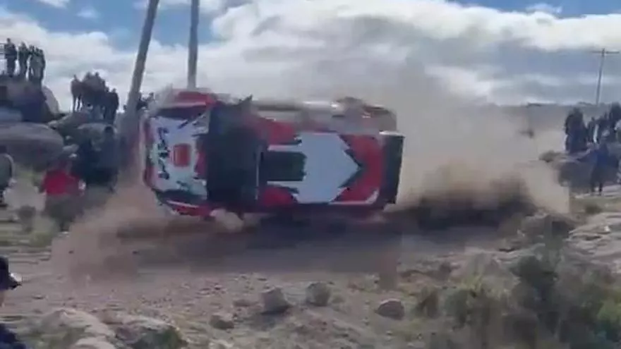 Así ha sido el escalofriante accidente en el Rally de Córdoba que ha dejado tres heridos