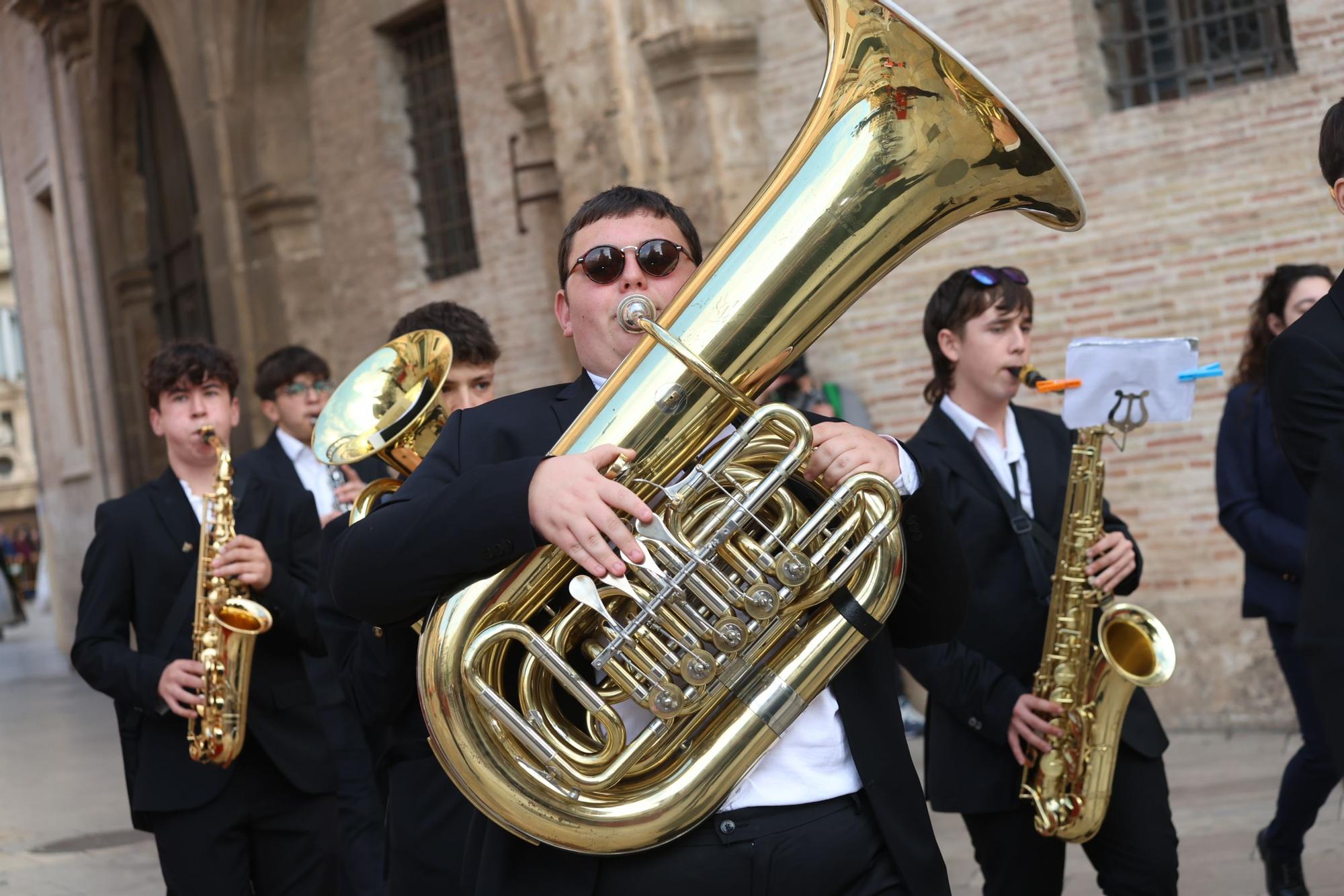 Fallas 2023 | Antología de músicos en la Ofrenda del día 17