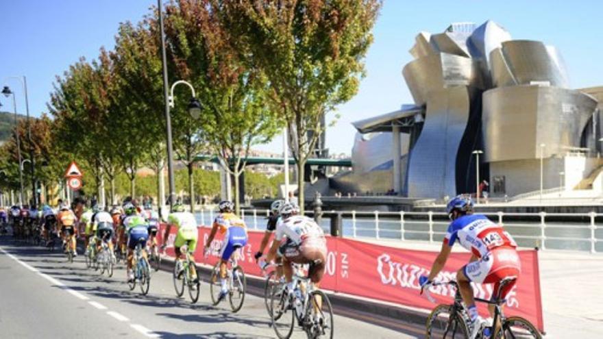 Salida de la Vuelta de España desde Bilbao