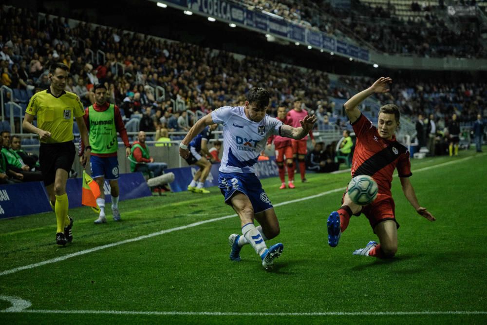 Partido de Liga CD Tenerife y el Rayo Valllecano.