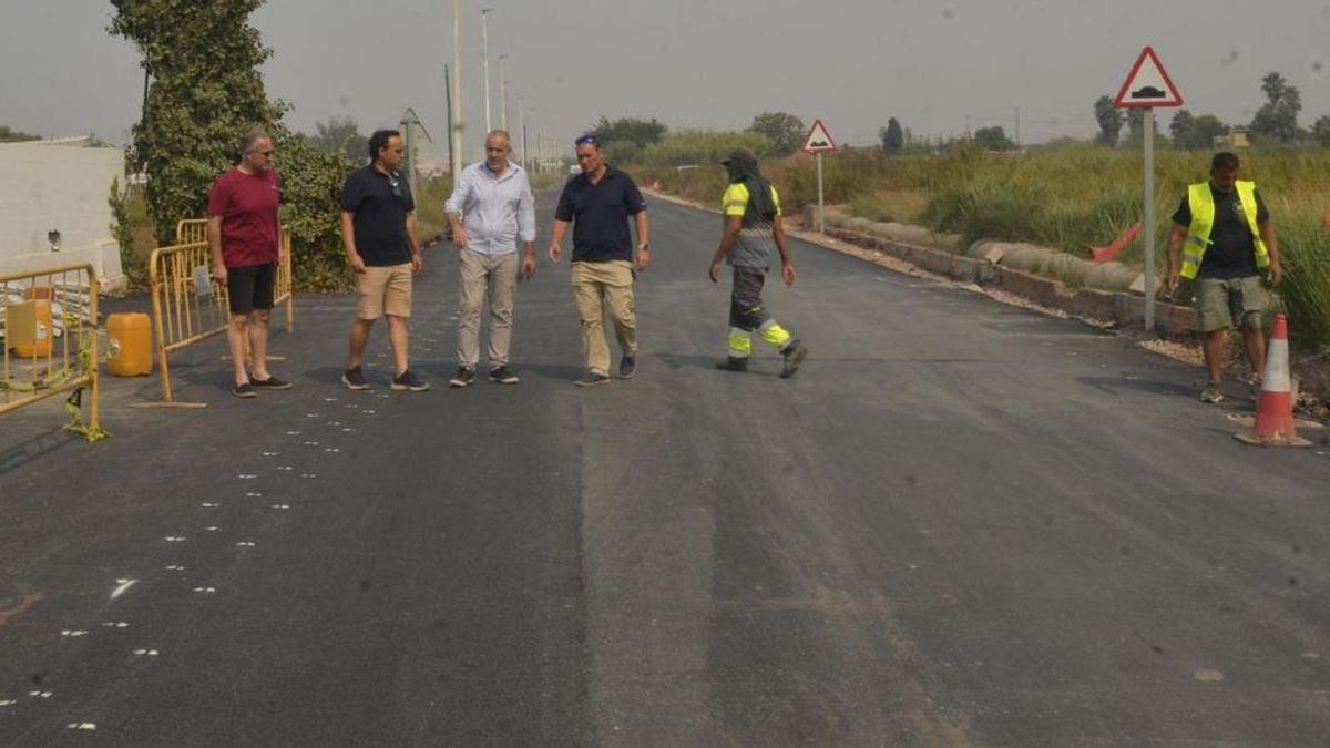 El alcalde, Wences Alós, ha visitado los trabajos en Camí Cabres.