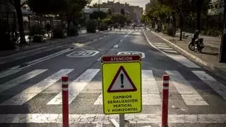 Dudas entre los vecinos por el proyecto piloto de seguridad vial en el entorno de La Romareda: "Los autobuses quedan muy lejos de los colegios"