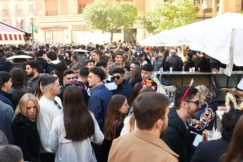 Murcia se echa a las calles durante el tardeo de Nochebuena