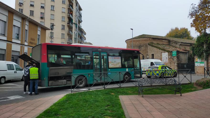 El Ayuntamiento de Plasencia decide renunciar a dos autobuses eléctricos