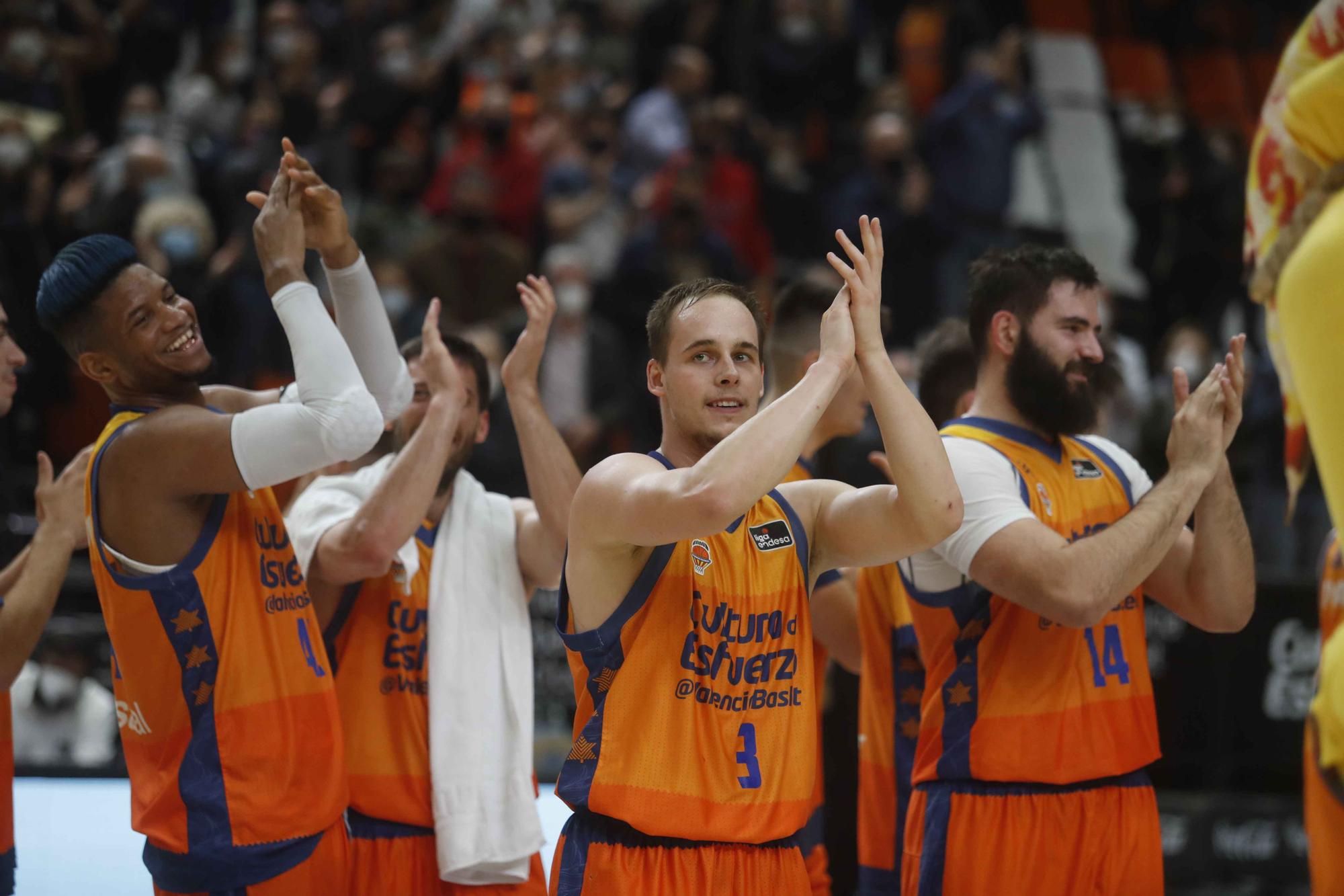 Espectacular remontada de Valencia Basket frente al Surne Bilbao