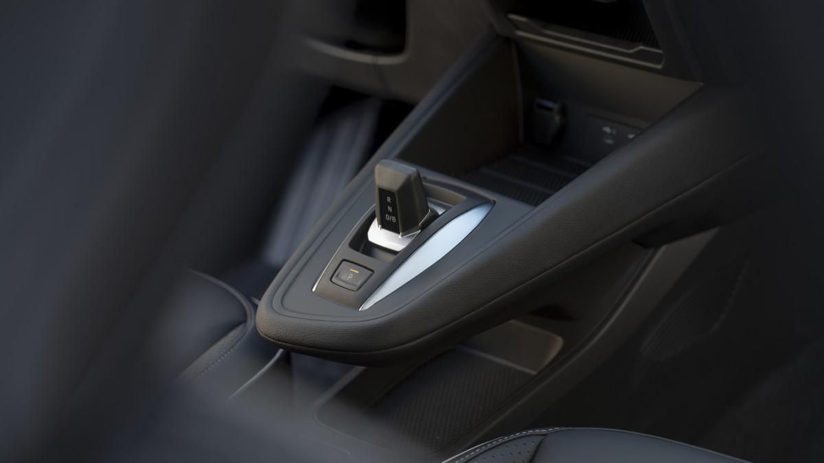 Selector de cambio del Mitsubishi Grandis 2025