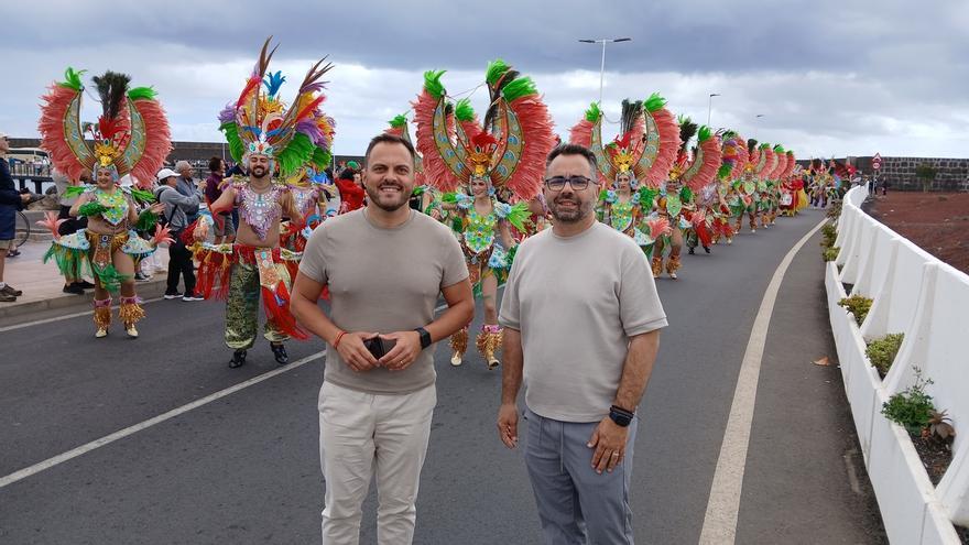 Gran desfile este lunes de carrozas, grupos y mascaritas en el Carnaval de Arrecife 2025: horario y recorrido