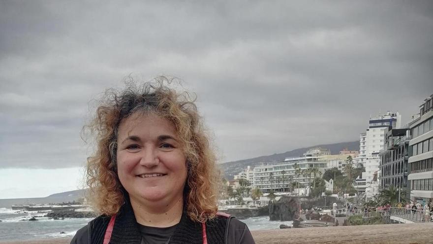 "El humor de la Ibiza de mediados del siglo XX era irreverente, picante y se reía del orden establecido": Maria Cardona, filóloga