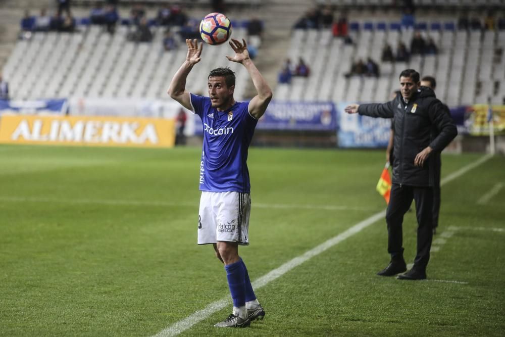 El partido entre el Real Oviedo y el Alcorcón, en imágenes