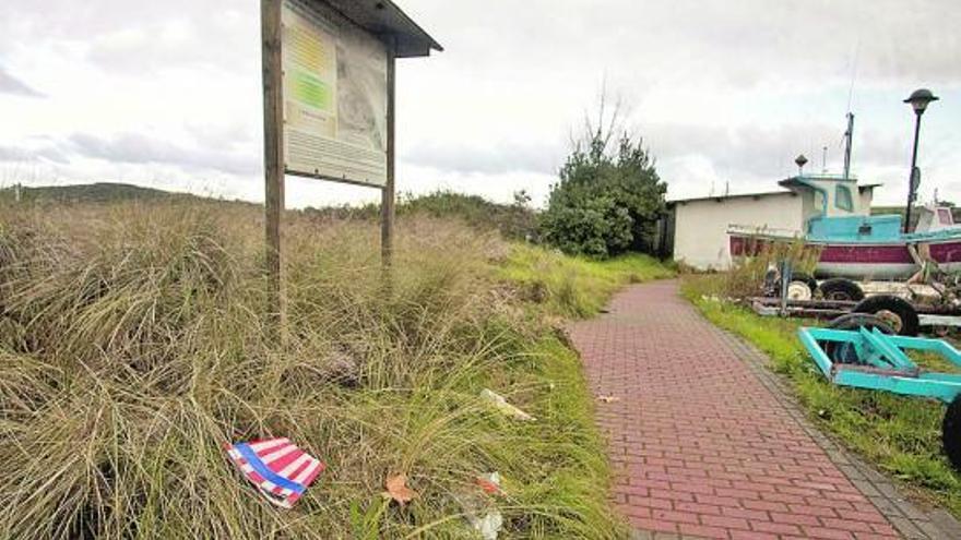 Quejas por la basura en San Balandrán