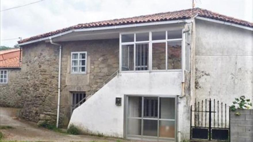 Casa en venta en Rodeiro, Pontevedra