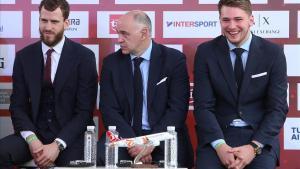 Sergio Rodríguez, Pablo Laso y Luka Doncic, en la rueda de prensa oficial de la ’final four’ en Belgrado
