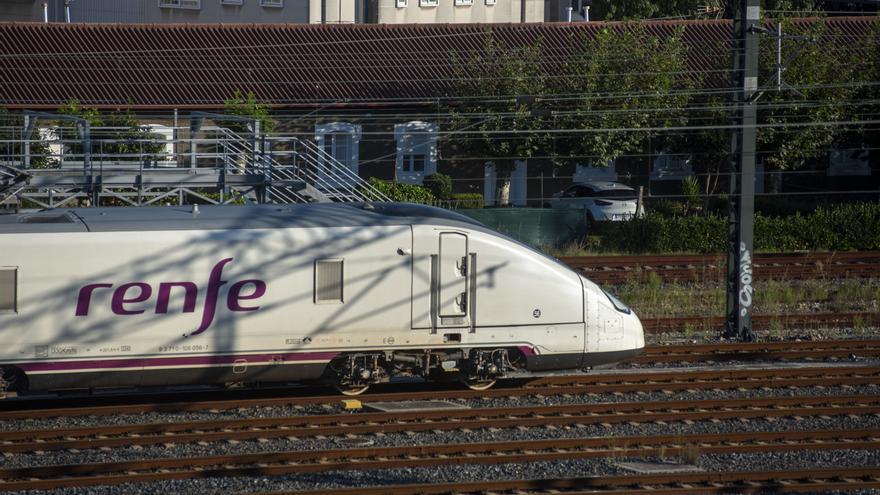 Renfe recupera los servicios previos al covid en la línea A Coruña-Ferrol