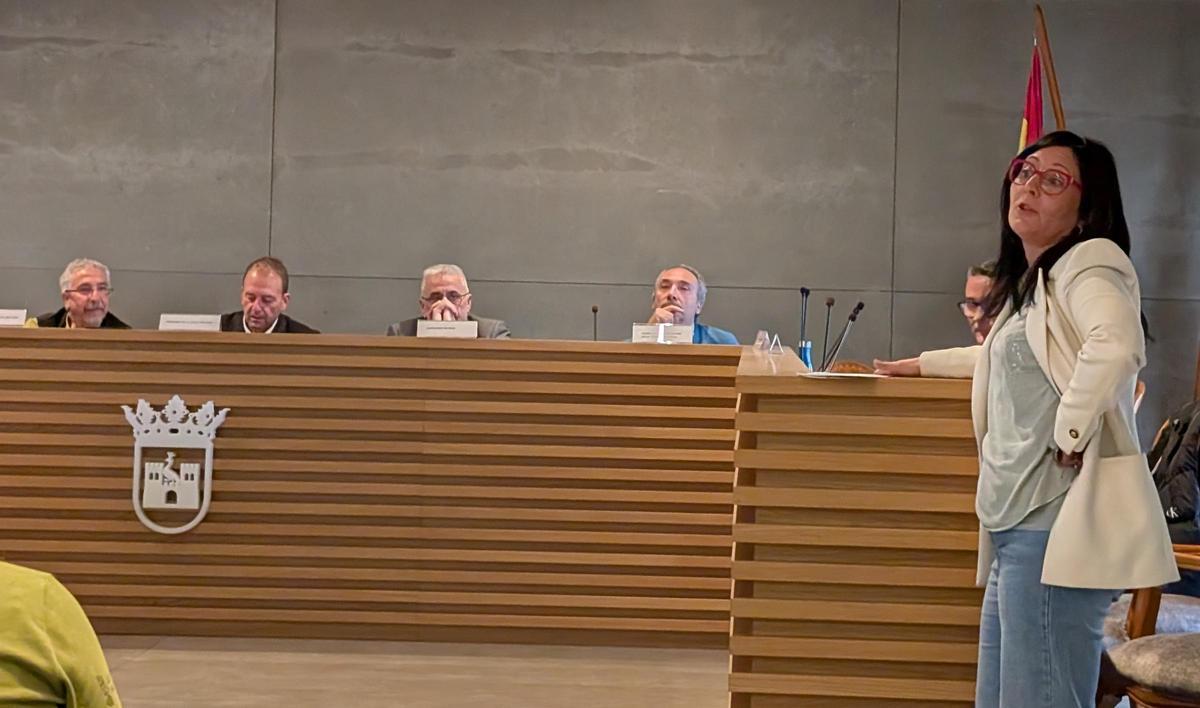 Laura Castellà durant la seua intervenció